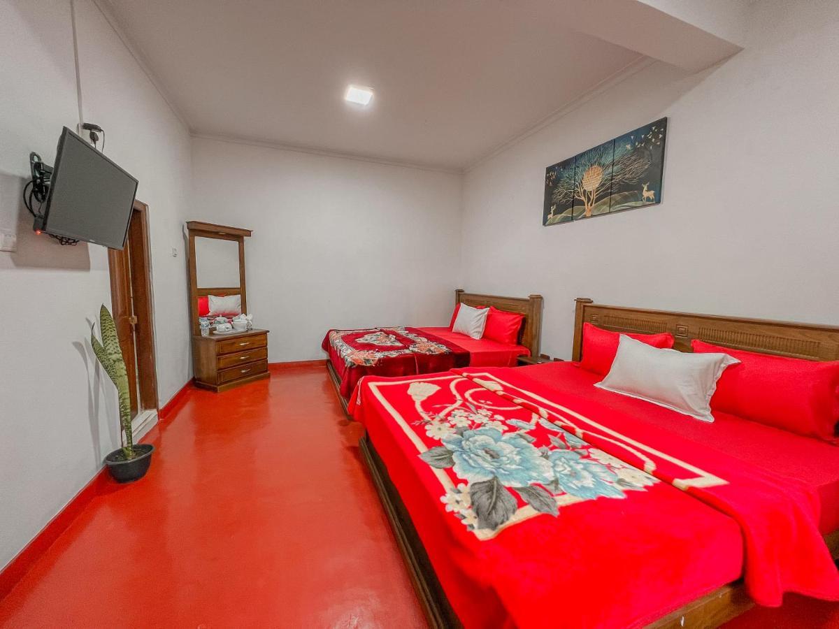 Royal Guest Hotel Inn นูวาราเอลิยา ภายนอก รูปภาพ